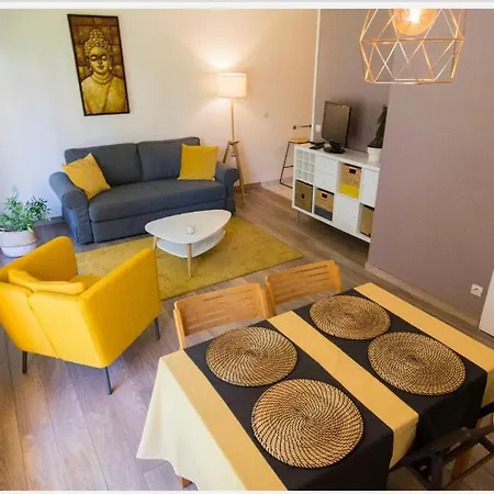 Apartment Charming Studio With Parking & Terrace Vieux