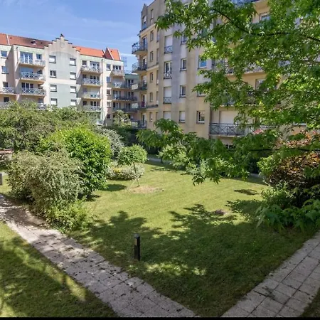 Lägenhet Charming Studio With Parking & Terrace Vieux Lille
